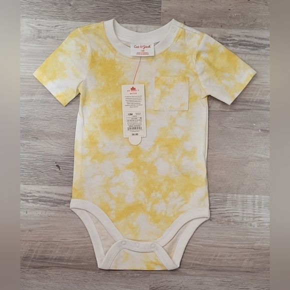 Size: 12 months | Cat & Jack Yellow Onsie - Picture 1 of 3